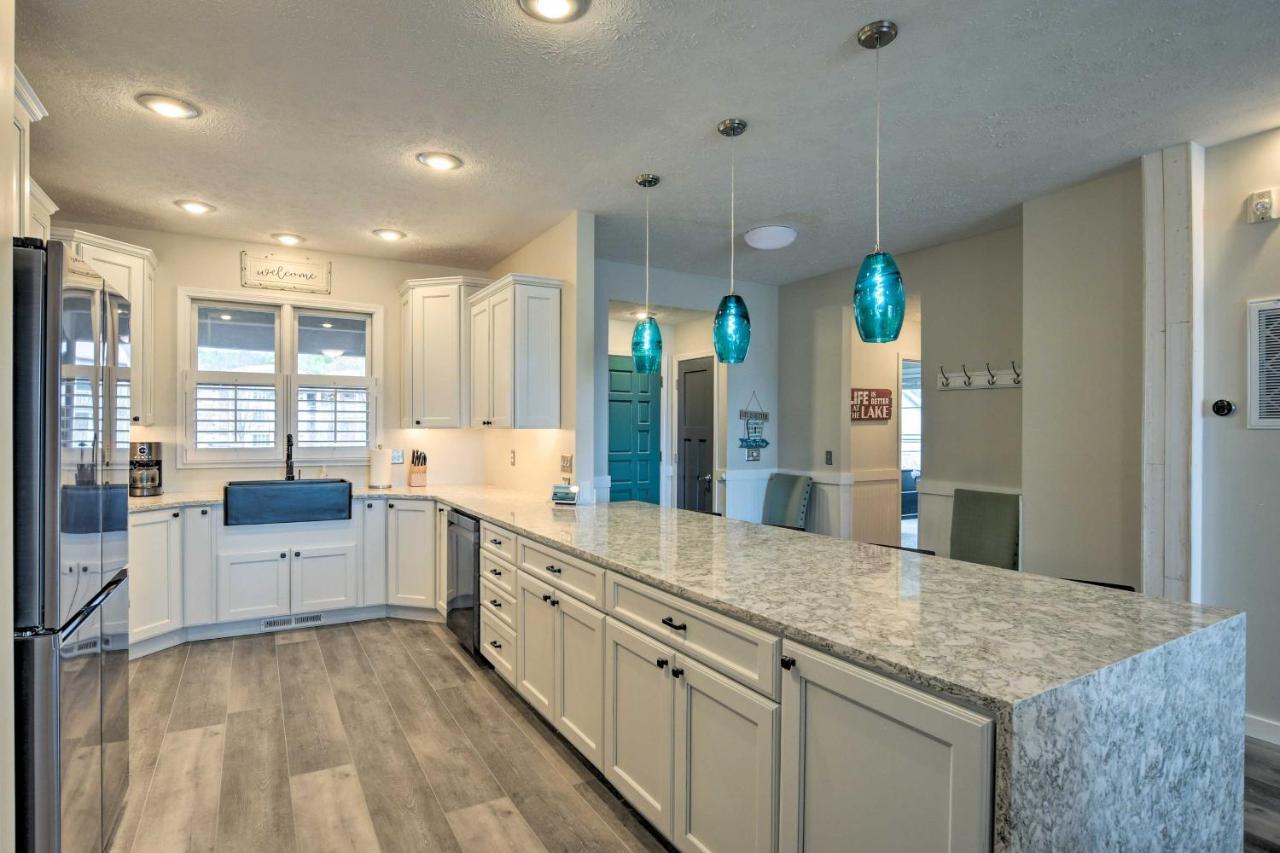 Lake Keowee Resort Condo With Balcony And Pool Access! Salem Exterior photo